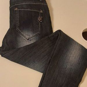 Encore Denim Women's Size 7 Skinny Mid Rise Stretch Straight leg Faded Blue